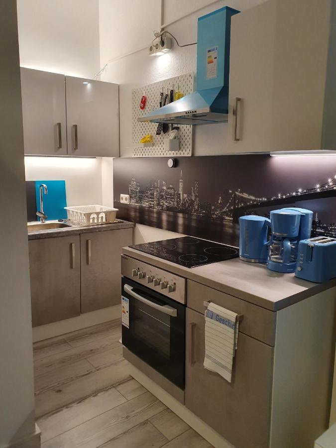 Central Lichtenberger Apartment For 6 People Berlino Esterno foto