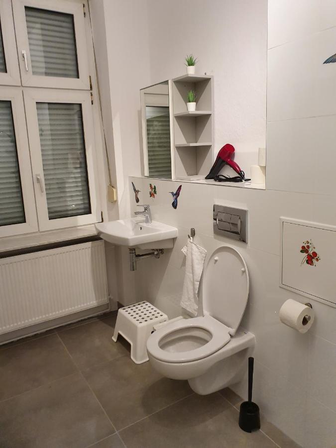 Central Lichtenberger Apartment For 6 People Berlino Esterno foto