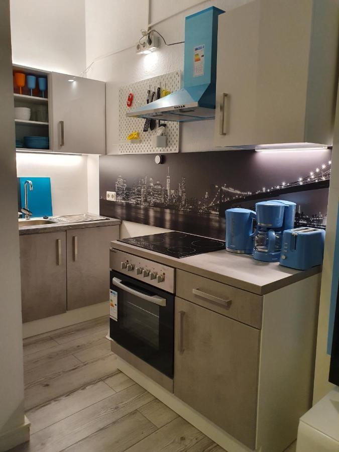 Central Lichtenberger Apartment For 6 People Berlino Esterno foto